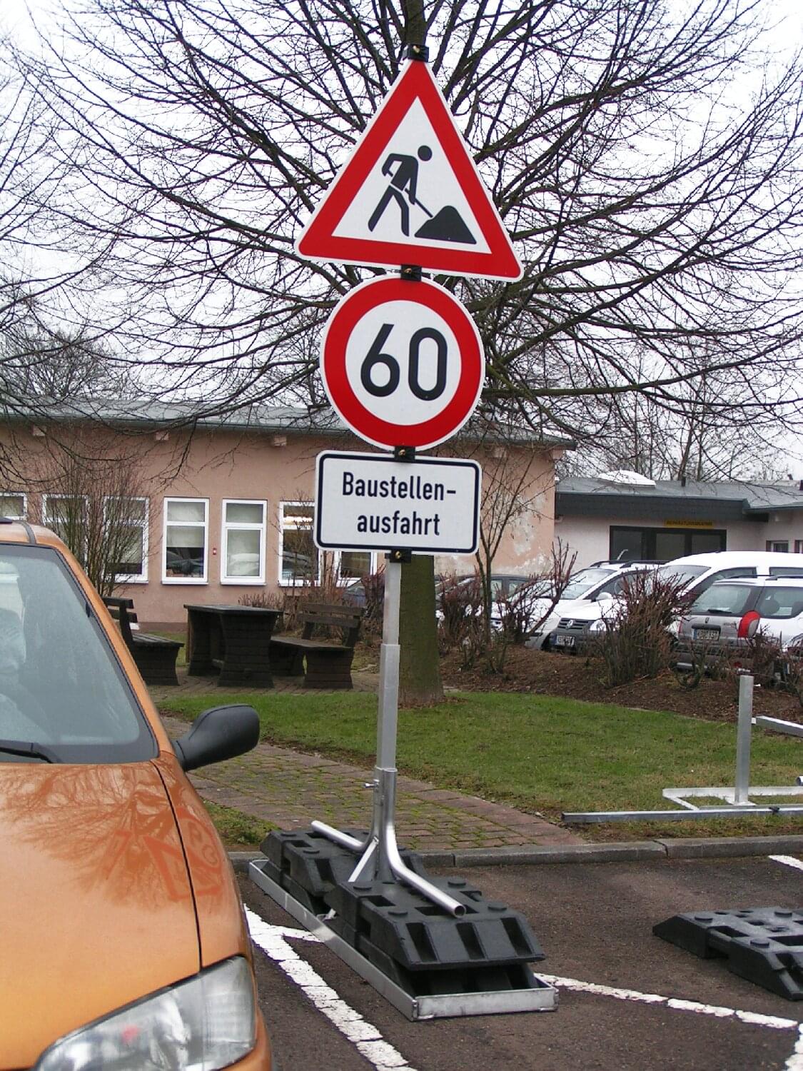 Aluminium-Aufstellvorrichtung Größe 3 - Bild 1